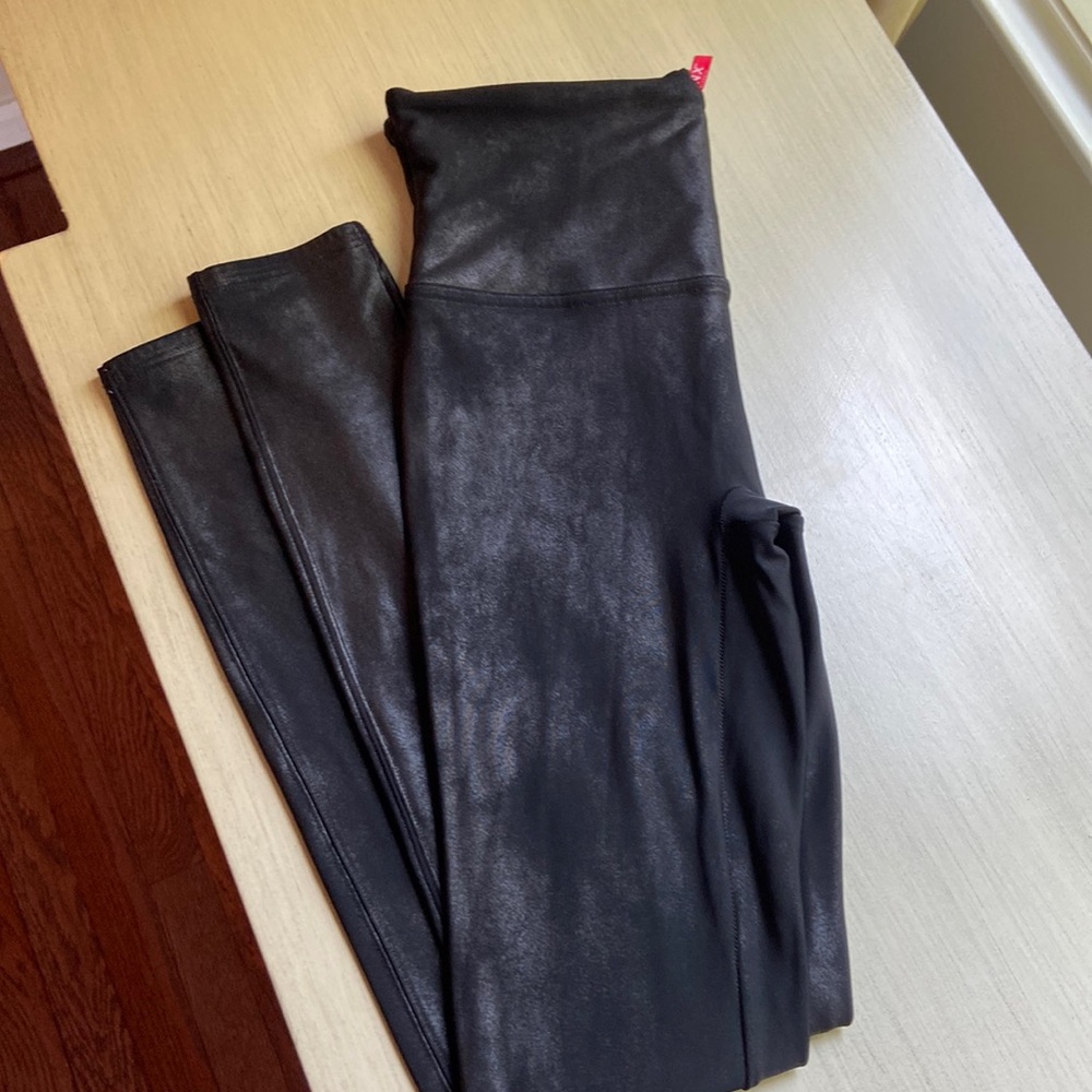 Spanx faux leather leggings, medium